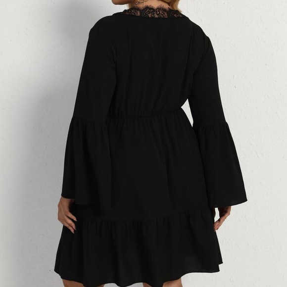 Plus Lace Bell Sleeve Ruffle Dress - Picture 4 of 5